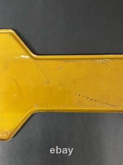 Antique 24 Vtg Ca. 20s-30s KALEVA MICHIGAN UNION STORE Tin Pointing Arrow Sign