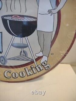 Dad King of the Grill 12 Round Tin Metal Sign NEW in Original Shrink Wrap