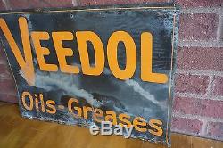 Vintage 1930's VEEDOL Tin Tacker Sign Oils Greases Gas Station Country Store