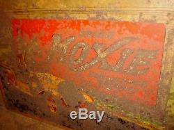 Vintage Moxie Soda Tin Sign Donaldson Art Sign Company Covington Ky