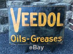 Vintage Original VEEDOL OILS GREASES TIN TACKER GAS STATION Advertising Sign